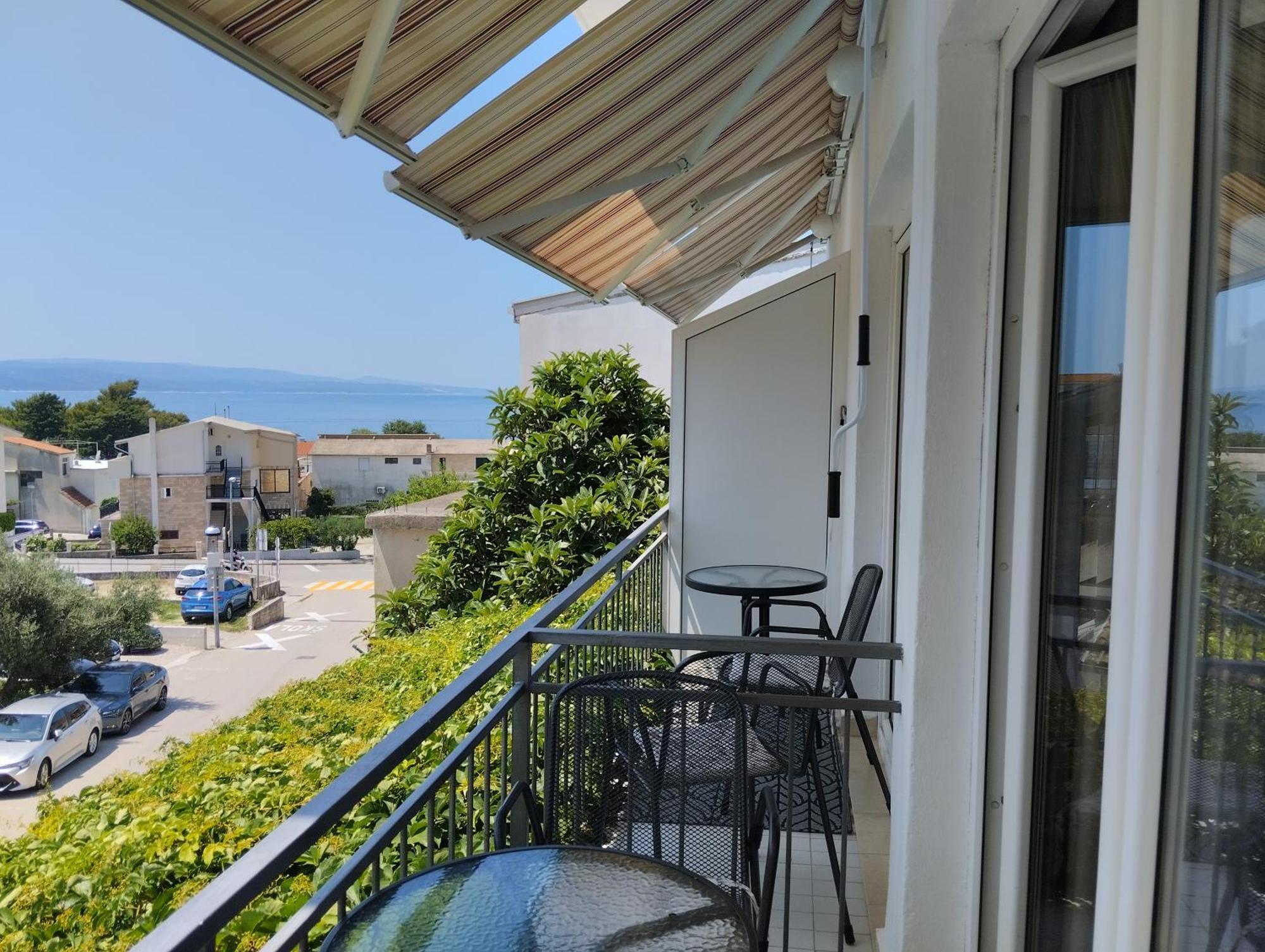 Apartments Nina M Baška Voda Exterior foto